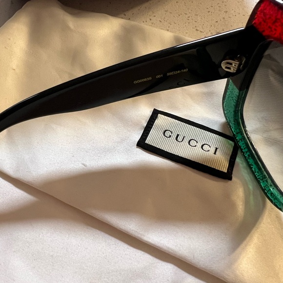 Gucci women oversized sunglasses